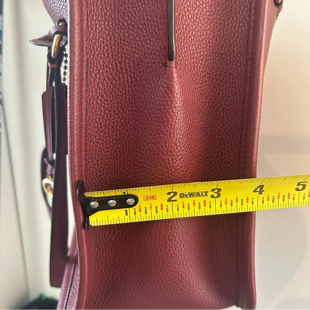 Coach Tyler Carryall Bordeaux color - Picture 16 of 16